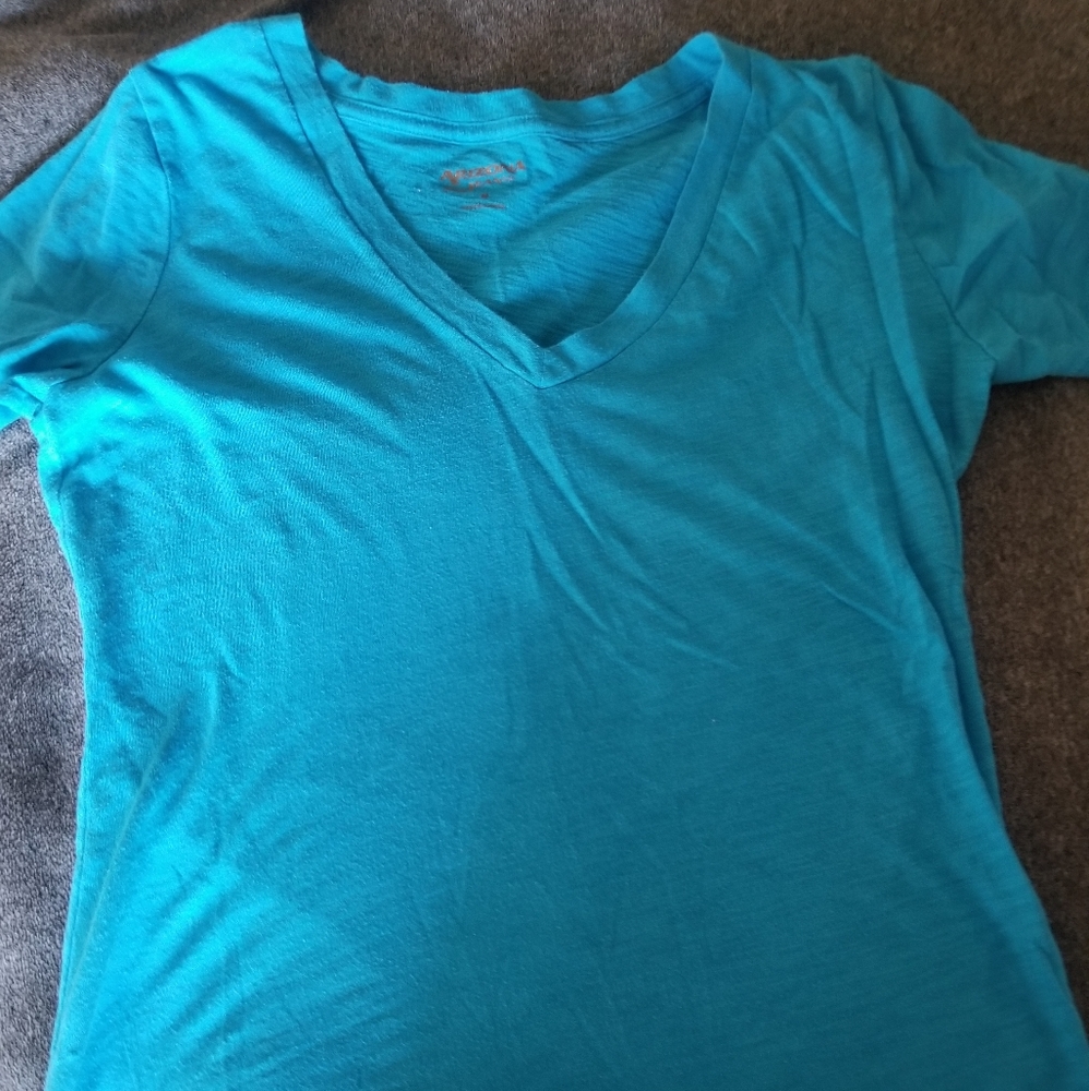 Tee